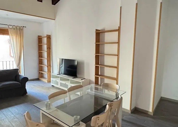 Apartament Plaza La Reina 3th Floor & No Elevator