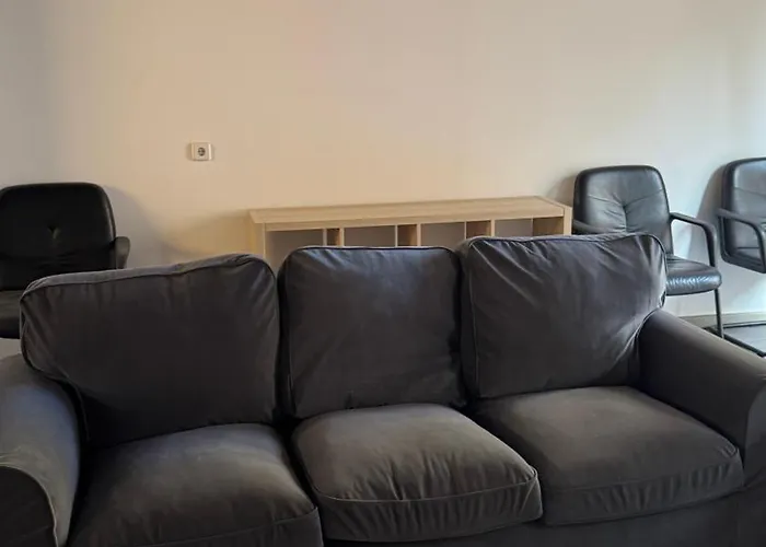 Apartament Plaza La Reina 3th Floor & No Elevator