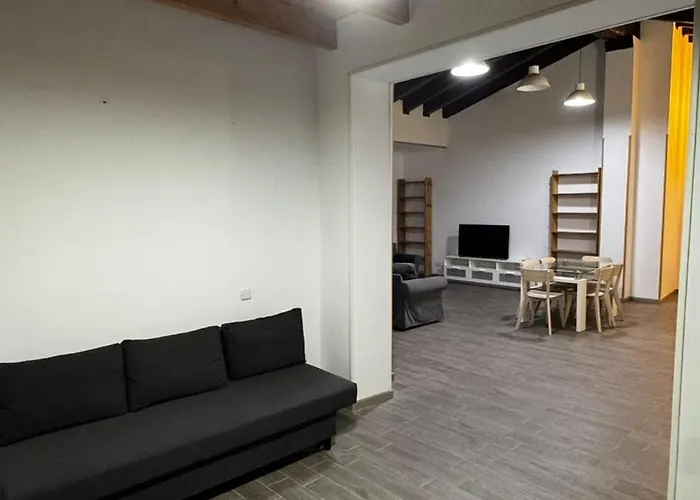Apartament Plaza La Reina 3th Floor & No Elevator