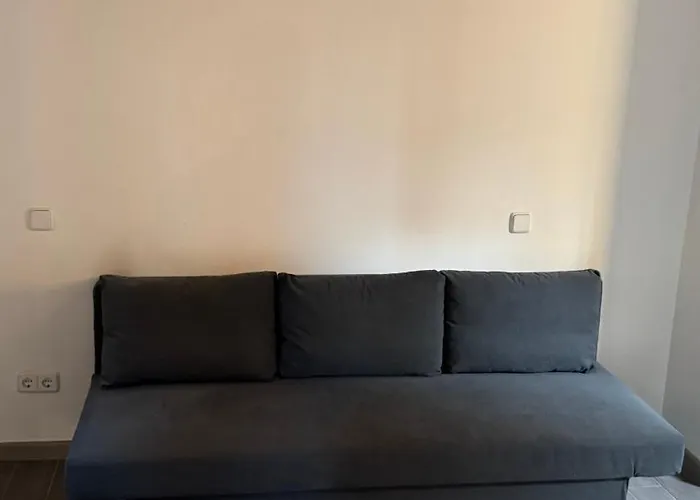 Apartman Plaza La Reina 3Th Floor & No Elevator *