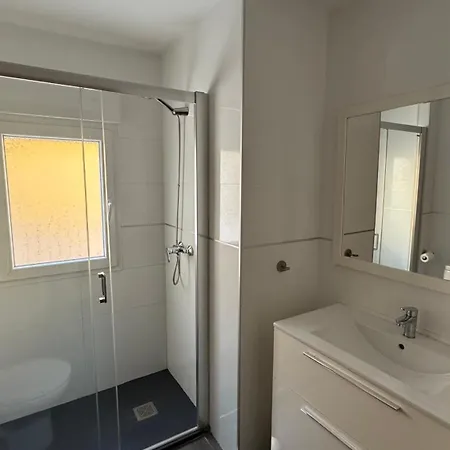 Plaza La Reina 3th Floor & No Elevator Appartement