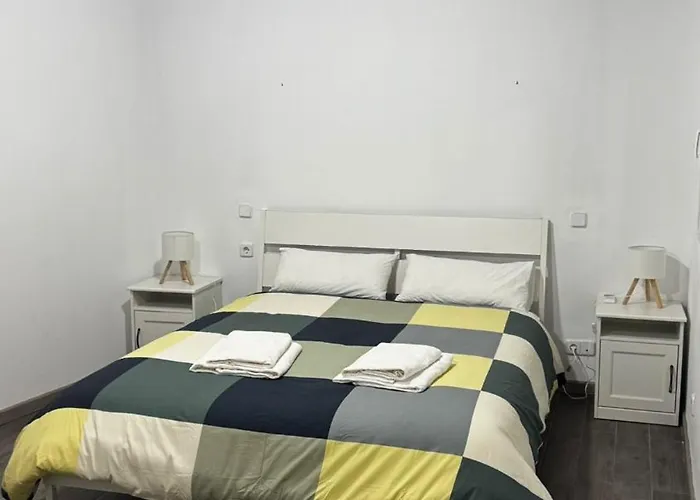 Plaza La Reina 3th Floor & No Elevator Valence